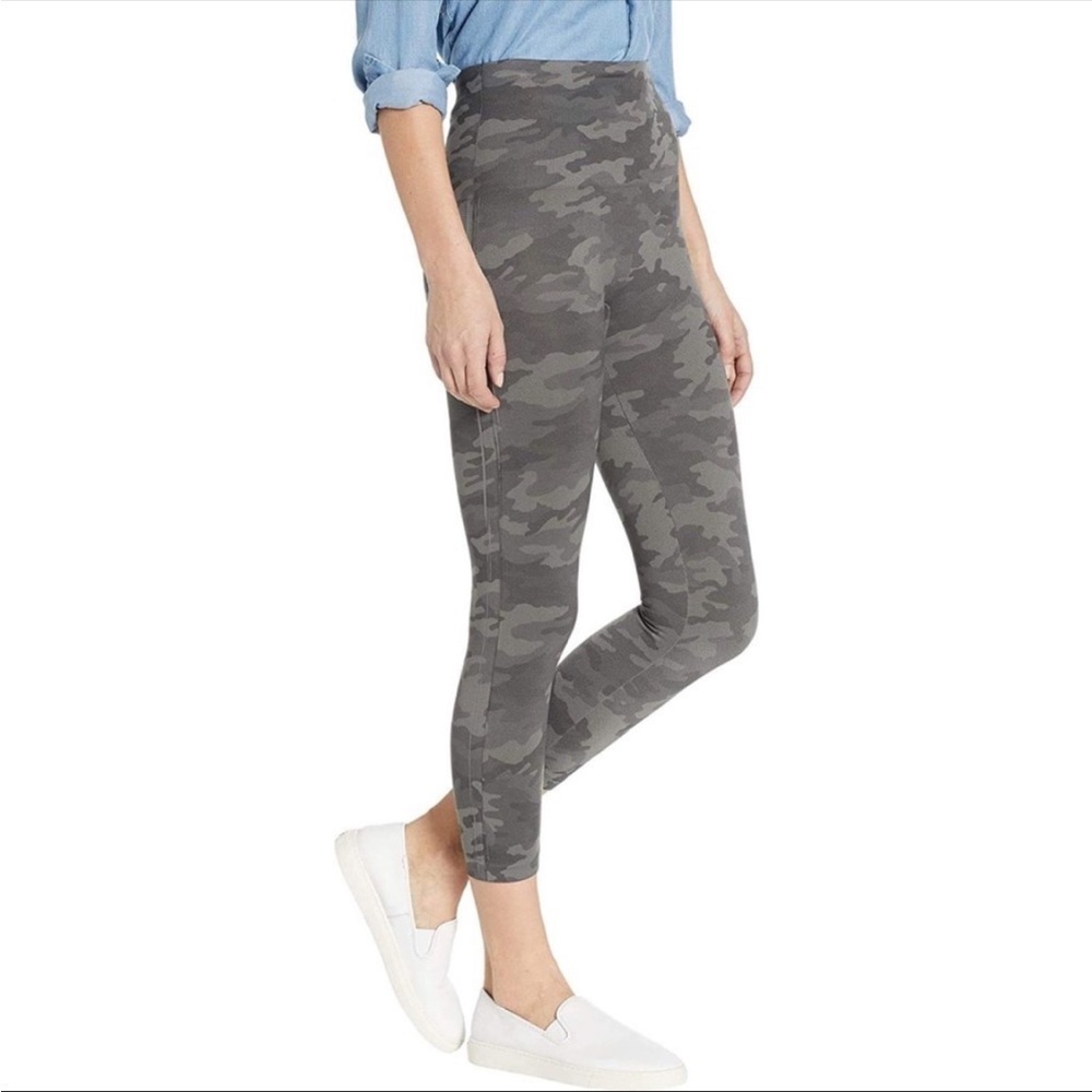 Spanx Look At Me Now cropped Leggings in Sage green / grey Camo size 1X - Picture 2 of 16